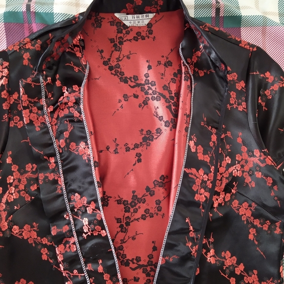 NWOT Chinese Asian Satin Black Red Traditional Top Qipao Cheongsam - Picture 3 of 6
